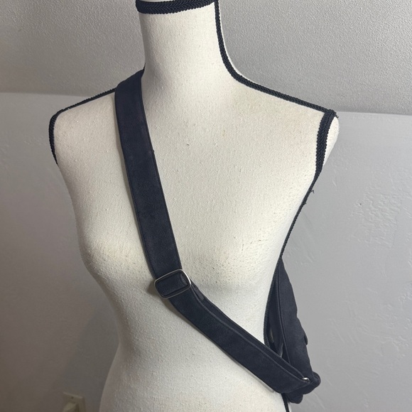 Ameribag Relax Your Back Stylish Black Microsuede Sling Bag BP9393F - Picture 13 of 15